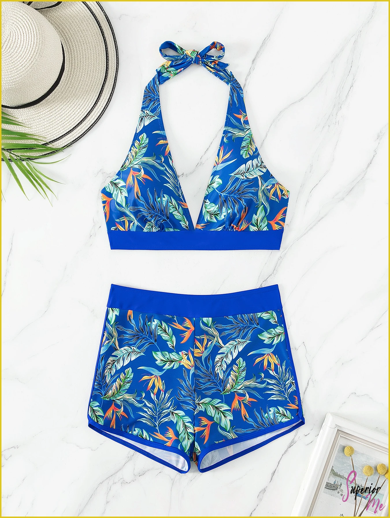 Stylish Halter Bikini Set with High Waist Shorts – Flattering Swimwear
