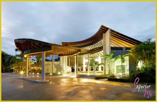 Grand Palladium Palace Resort & Spa