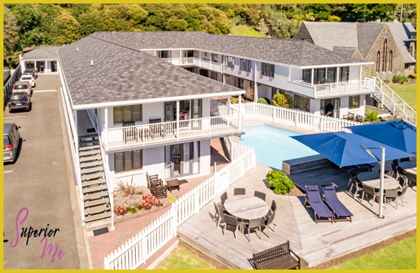 Busby Manor